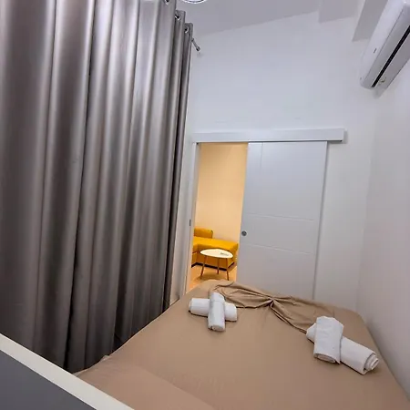 Kontakt Apartment *